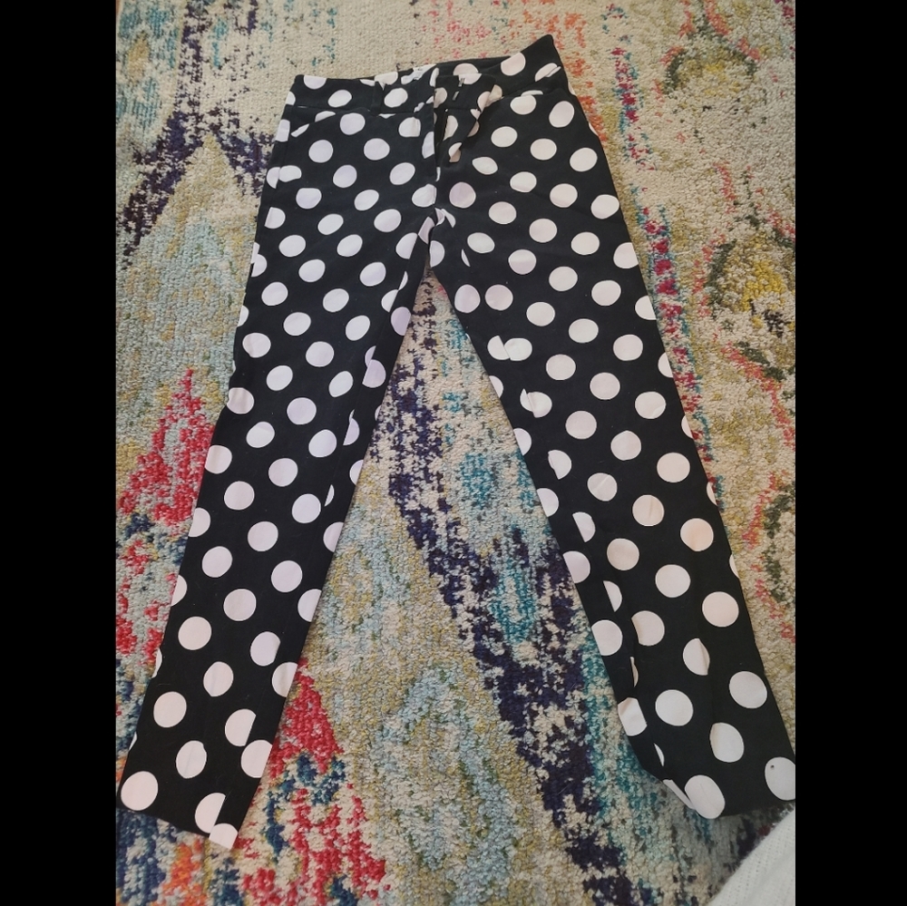NY & Co Polka Dot Capris